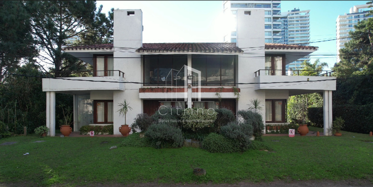 Casa ID.2430 - 2 chalet apareados en venta proximo al mar, Playa Brava