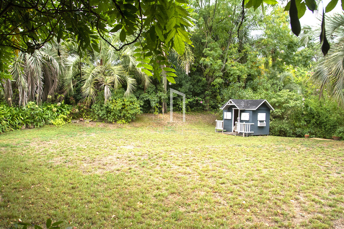 Casa ID.2426 - En venta casa de 1 dormitorio con dependencia en Cantegril