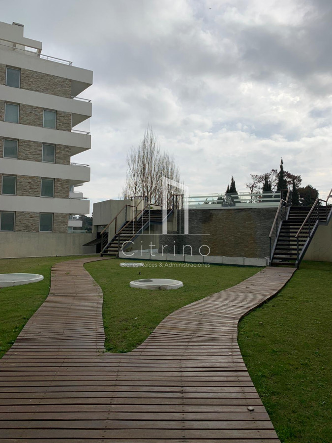 Apartamento ID.347 - Departamento de 3 dormitorios en venta. Gran Oportunidad en Mansa.