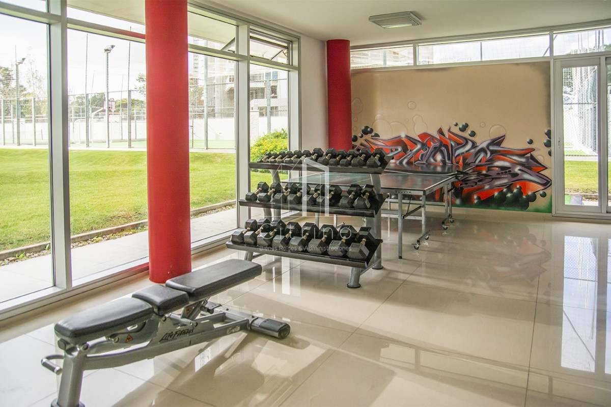 Apartamento ID.2695 - Vende apto de 2 dormitorios en Miami Boulevard ! Punta del este
