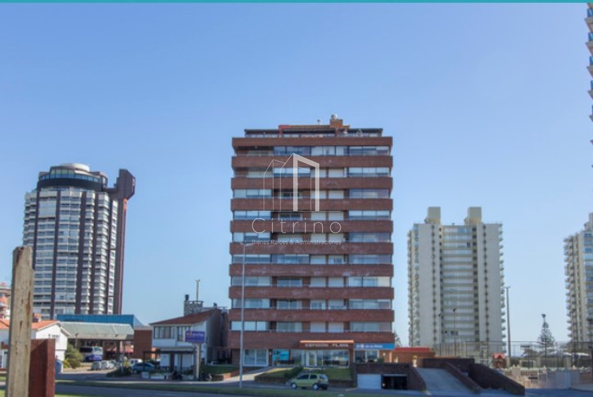 Apartamento ID.2716 - Apartamento de 3 dormitorios en Playa brava