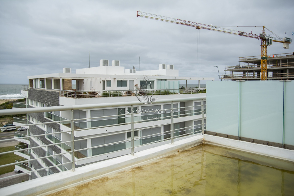 Apartamento ID.392 - Duplex frente al mar a la venta Playa Brava