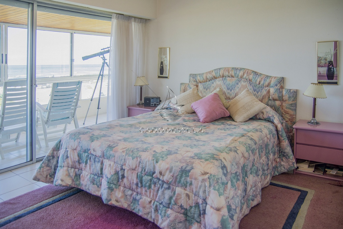 Apartamento ID.351 - Hermoso Departamento en venta con agradable vista. Punta del Este