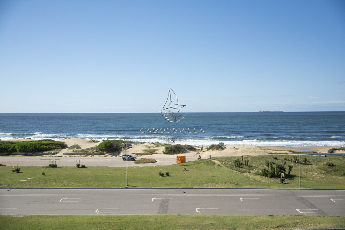 Apartamento ID.351 - Hermoso Departamento en venta con agradable vista. Punta del Este
