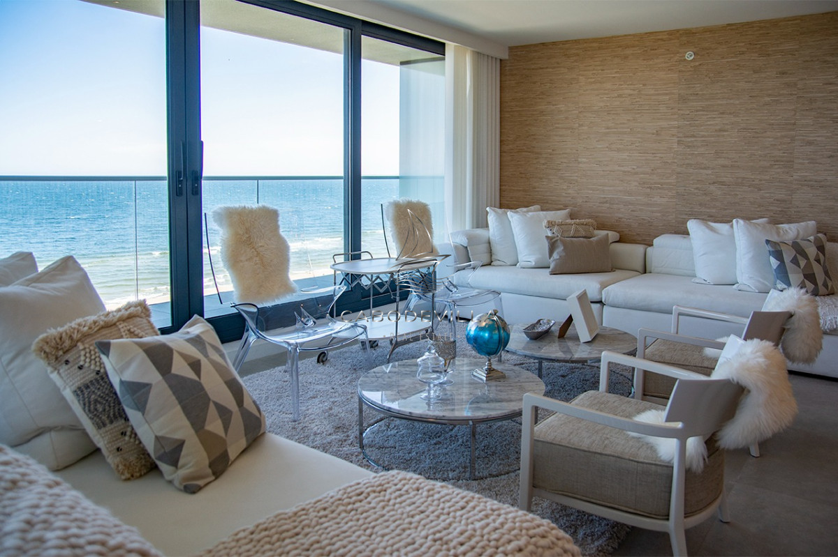 Apartamento ID.657 - Departamento de 3 suites en Alquiler frente al mar. Venetian Luxury, Punta del Este