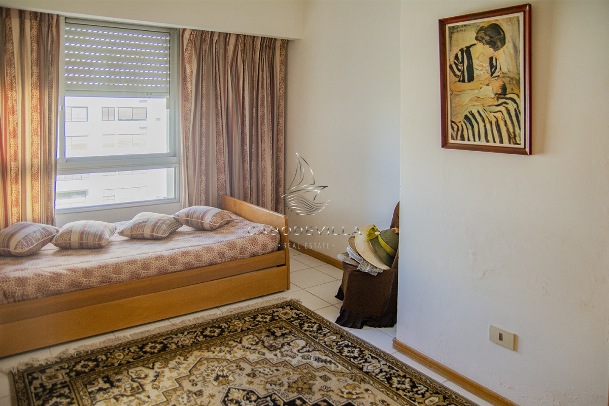Apartamento ID.351 - Hermoso Departamento en venta con agradable vista. Punta del Este