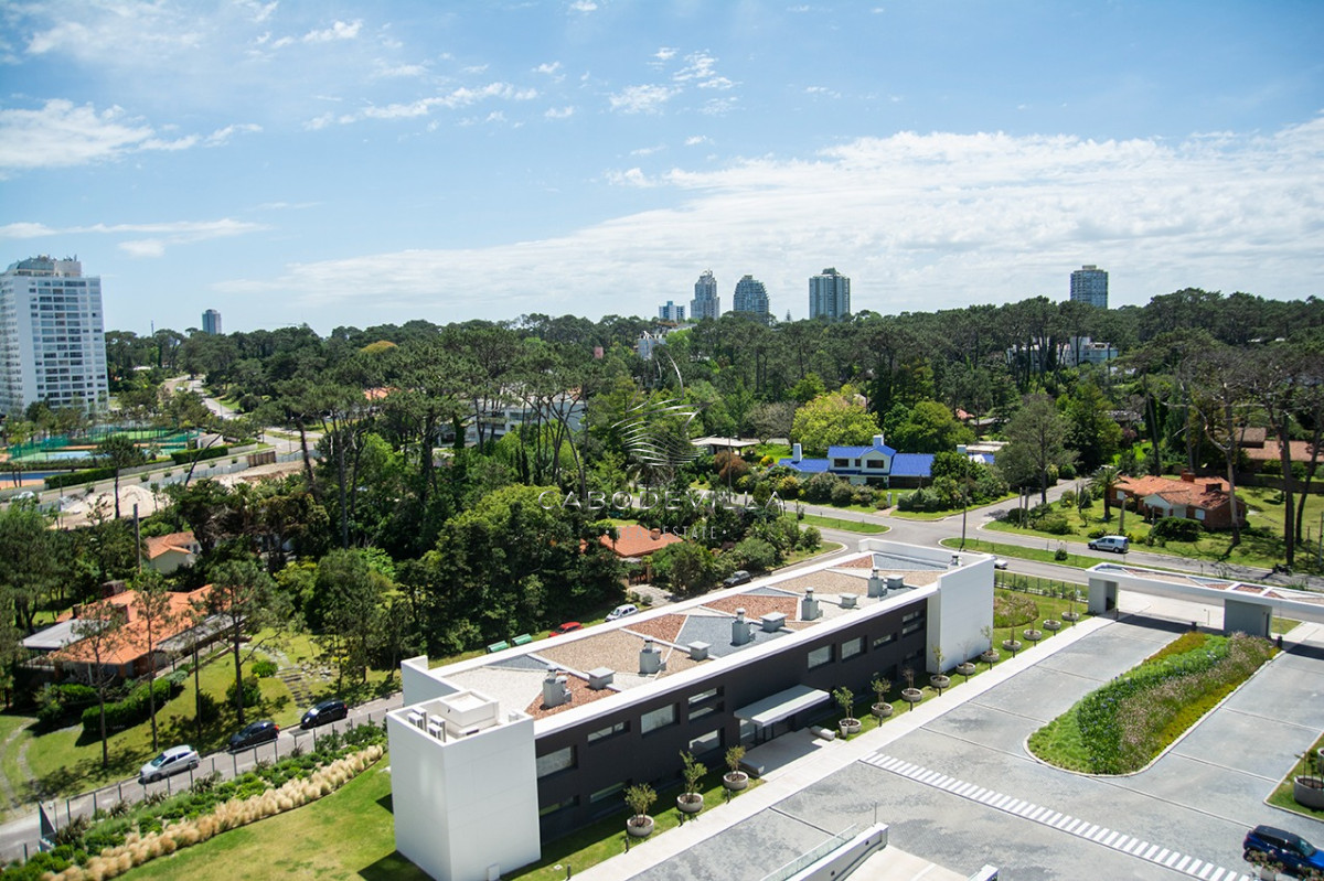 Apartamento ID.657 - Departamento de 3 suites en Alquiler frente al mar. Venetian Luxury, Punta del Este