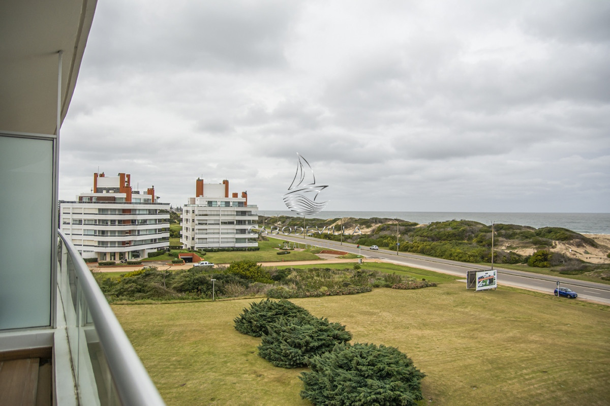 Apartamento ID.392 - Duplex frente al mar a la venta Playa Brava
