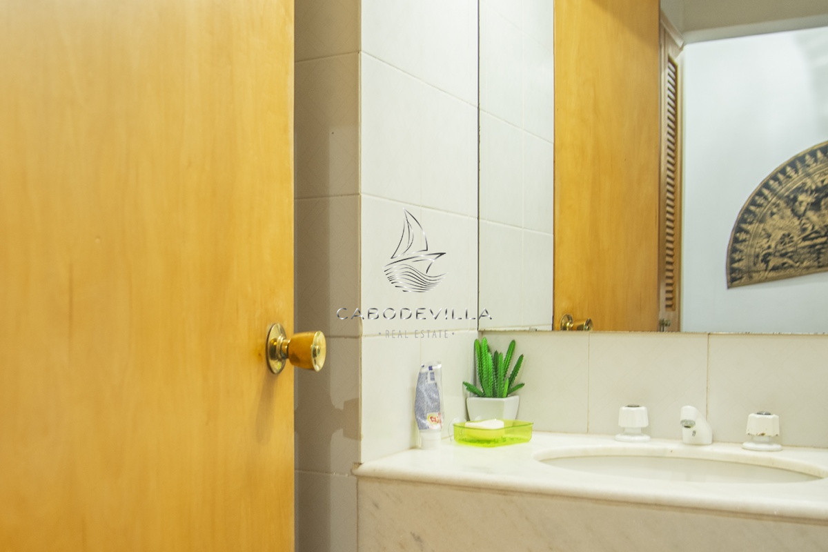 Apartamento ID.351 - Hermoso Departamento en venta con agradable vista. Punta del Este