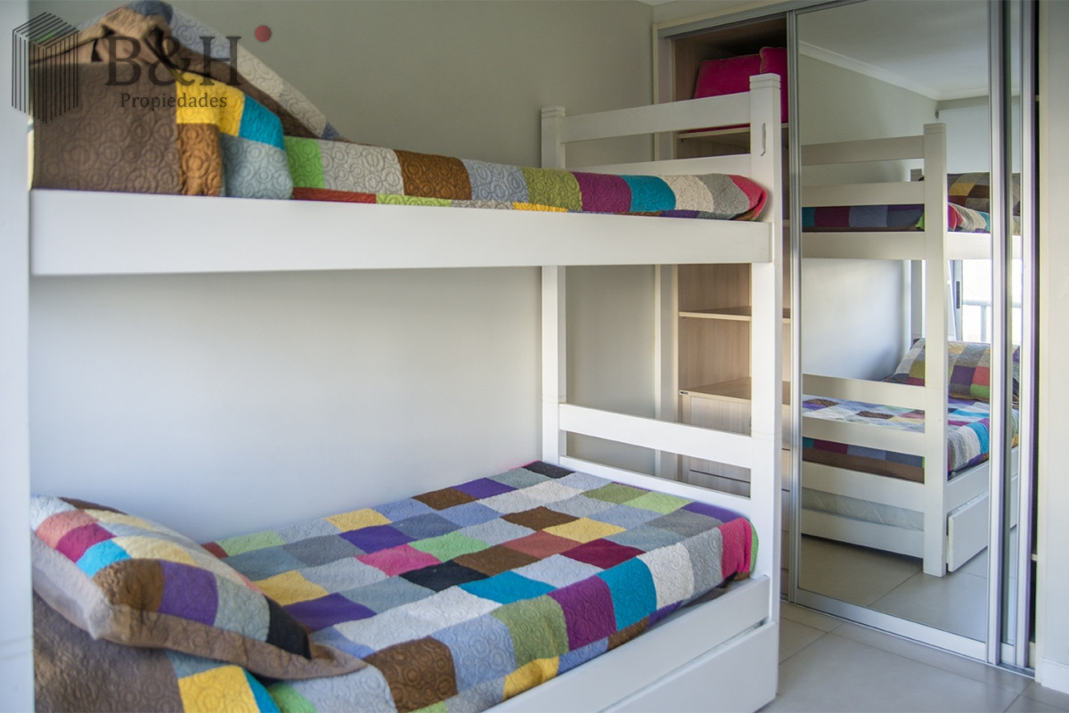 Apartamento ID.3801 - Departamento de 3 dormitorios con parrillero en venta, edificio nuevo en la Peninsula.
