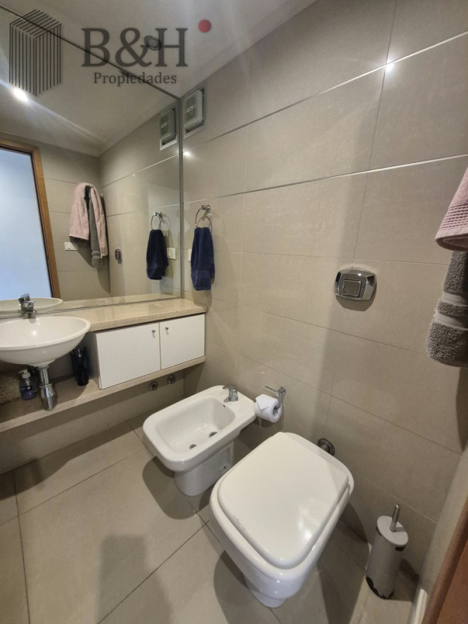 Apartamento ID.8230 - Apartamento en venta de 2 dormitorios en Punta del Este