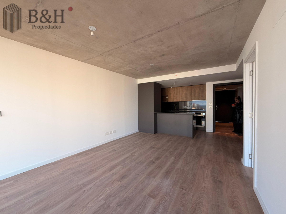 Apartamento ID.7574 - En venta apartamento de 2 dormitorios,  con agradable vista en Mansa, Punta del Este