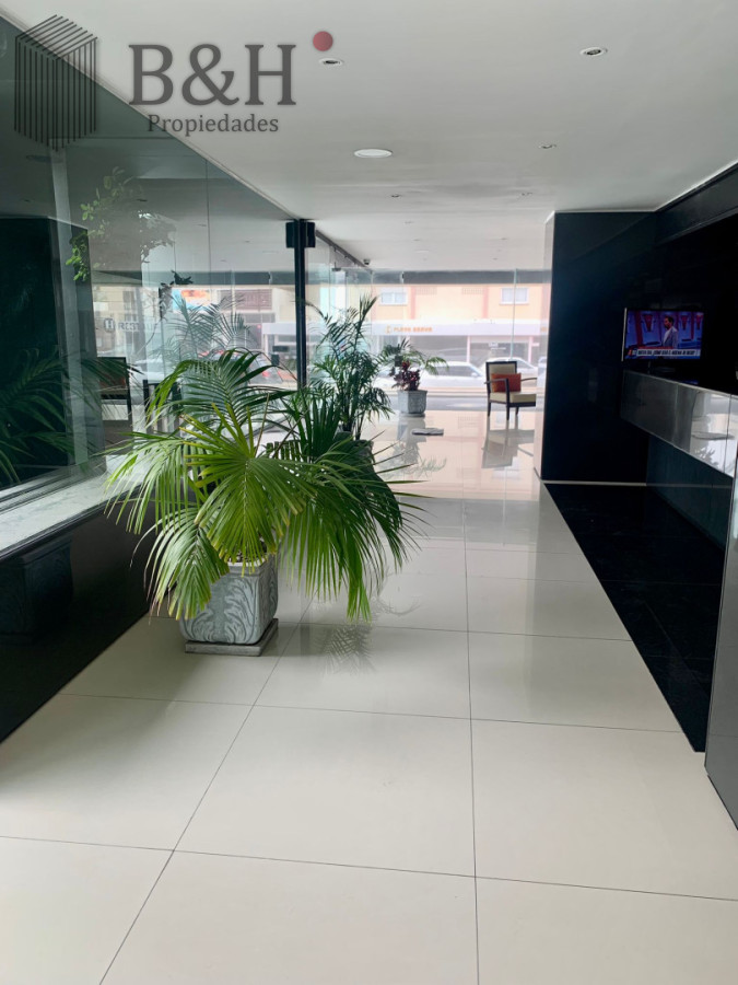 Apartamento ID.6862 - En venta apartamento de 2 mas dep. en Península, Punta del Este