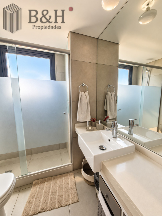 Apartamento ID.8176 - Apartamento en venta de 2 dormitorios a pasos del mar en Brava - Punta del Este