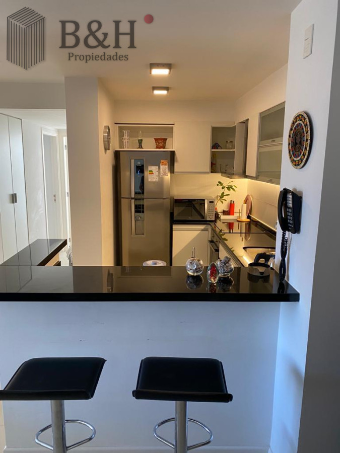Apartamento ID.7576 - Departamento de 2 dormitorios y medio en venta en Punta del Este