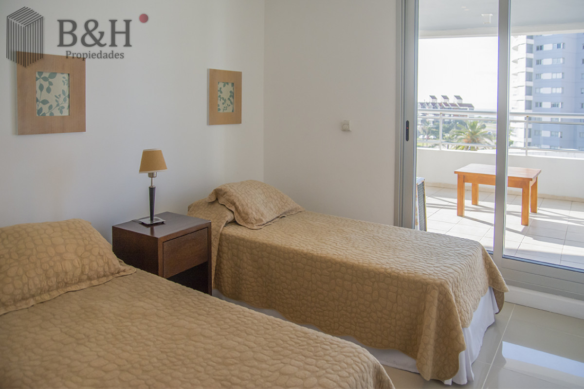 Apartamento ID.3143 - Excelente departamento en venta, 3 dormitroios. Punta del Este