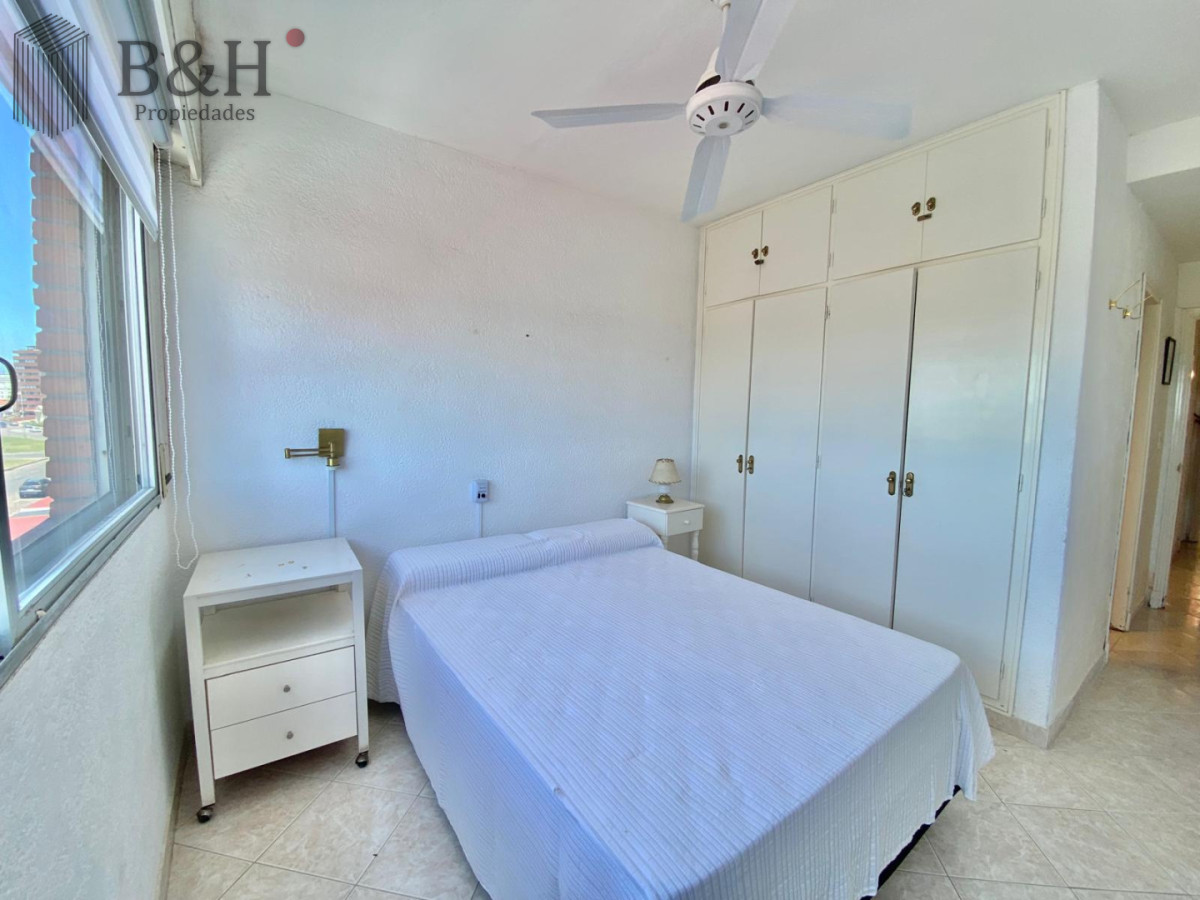 Apartamento ID.6524 - Apartamento de 2 dormitorio y medio en Primera lineal de Playa brava , Punta del este 