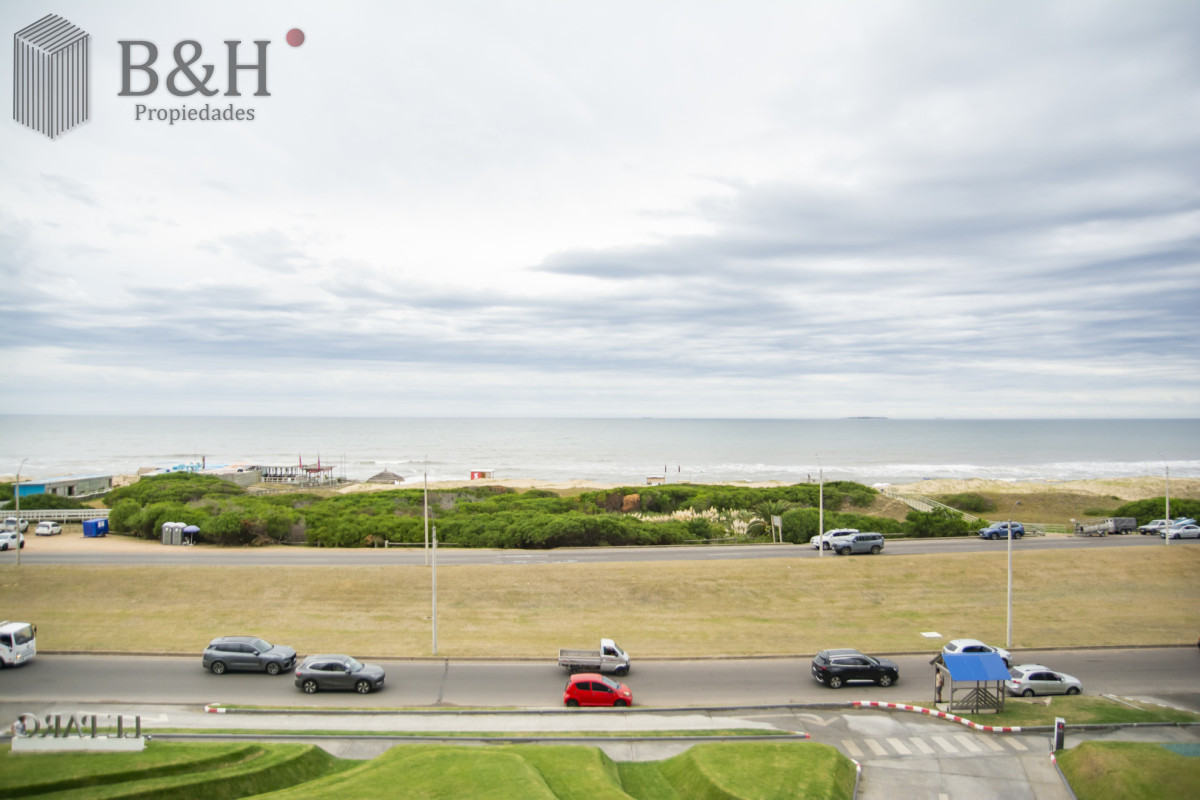 Apartamento ID.6350 - Vistas panoramicas de Playa Brava, Departamento de 3 dormitorios en venta. Torre Le Parc