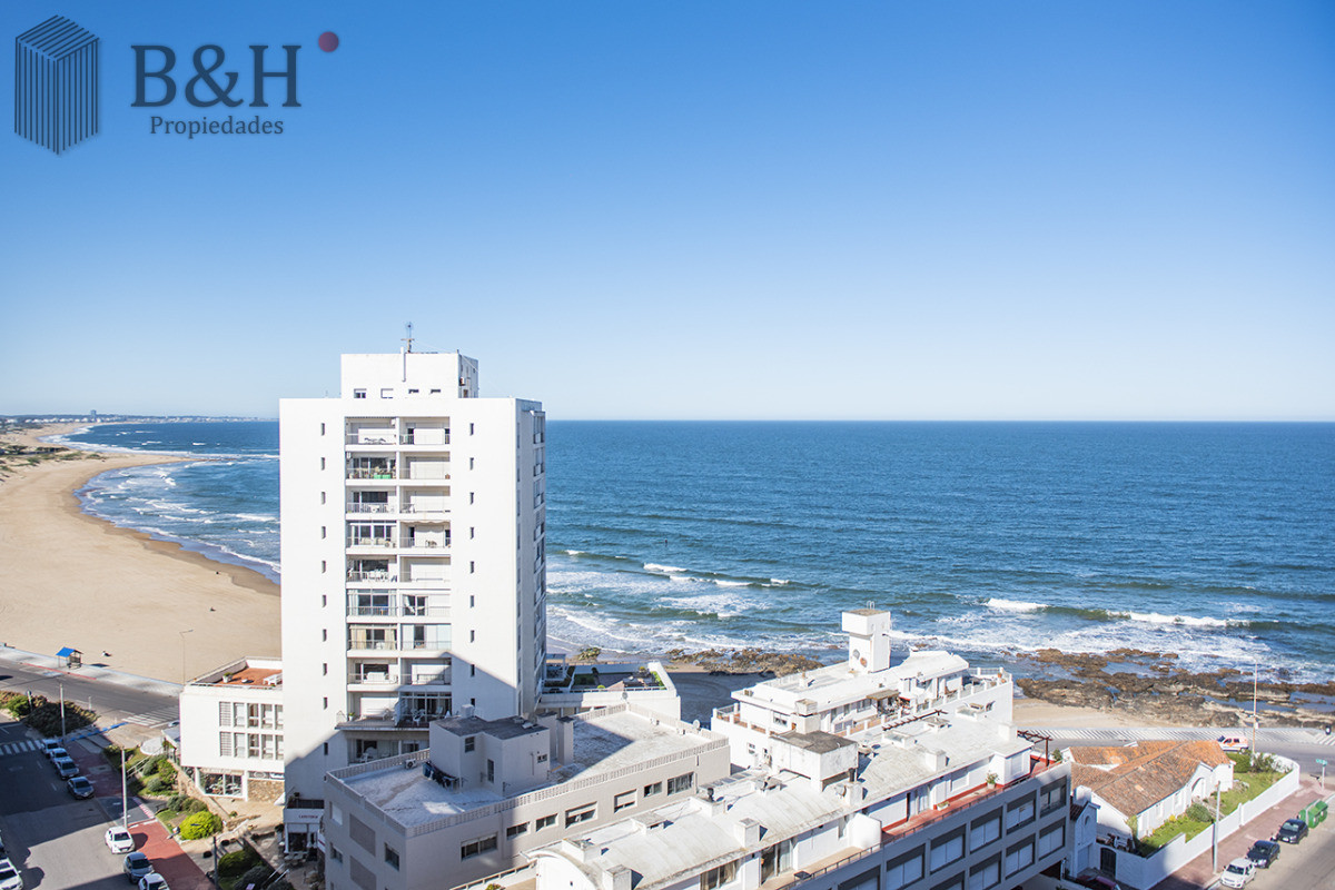 Apartamento ID.6955 - Departamento de 1 dormitorio en venta en Peninsula, vista al mar. 