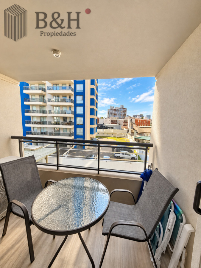 Apartamento ID.8176 - Apartamento en venta de 2 dormitorios a pasos del mar en Brava - Punta del Este