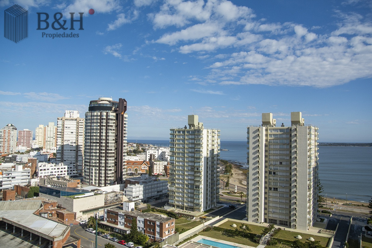 Apartamento ID.5705 - Imperiale piso alto de 2 dormitorios en Punta del Este