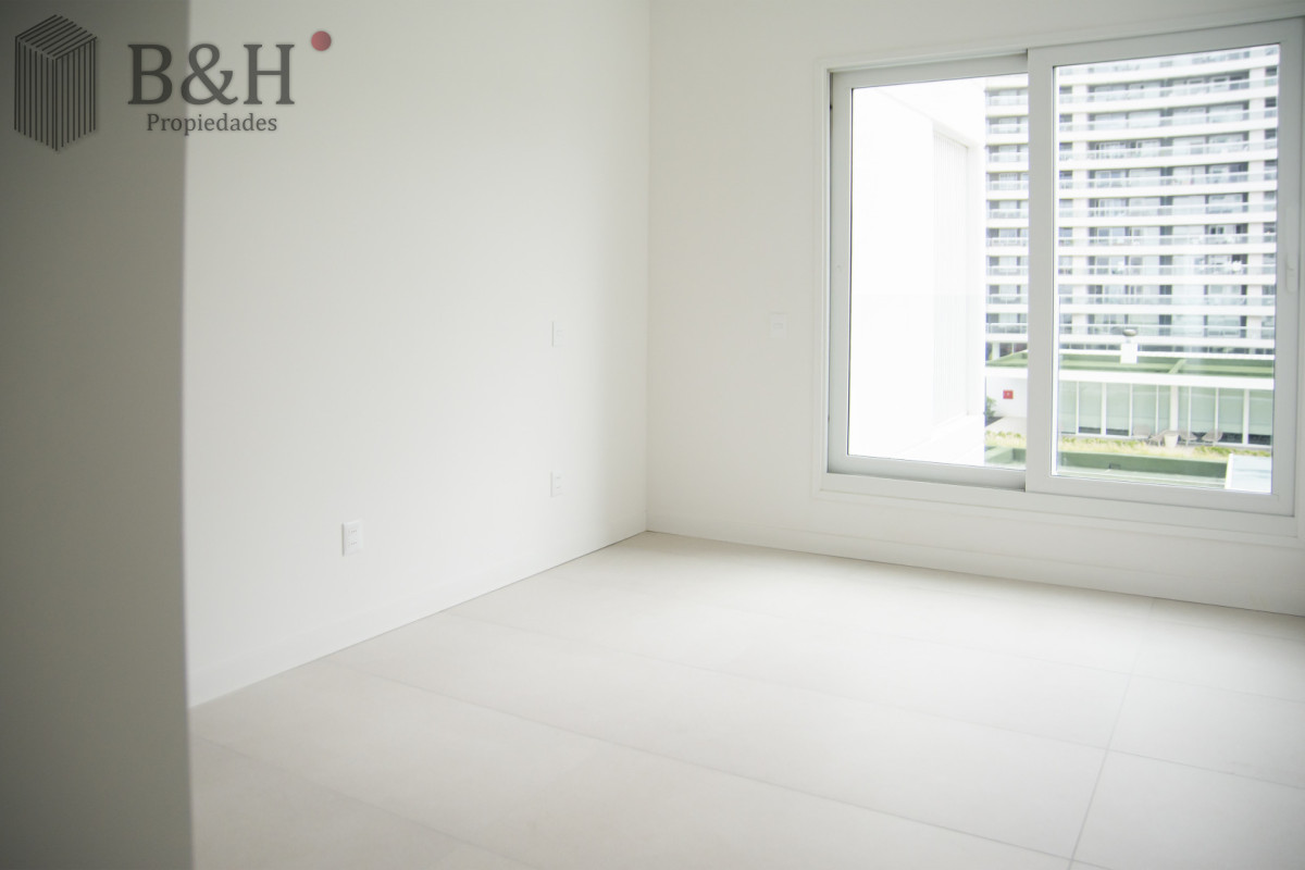 Apartamento ID.6350 - Vistas panoramicas de Playa Brava, Departamento de 3 dormitorios en venta. Torre Le Parc