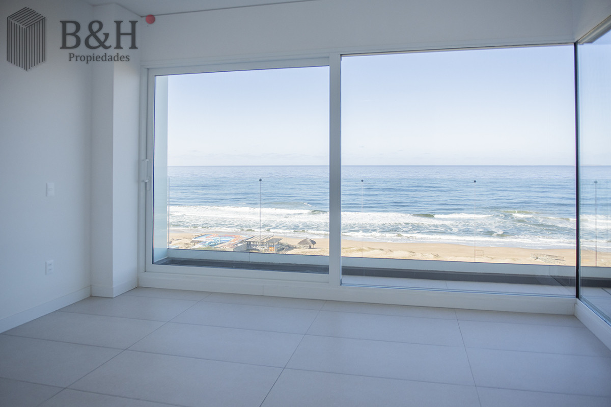 Apartamento ID.6213 - Vende Le Parc IV Esquinero a estrenar ! Punta del Este 