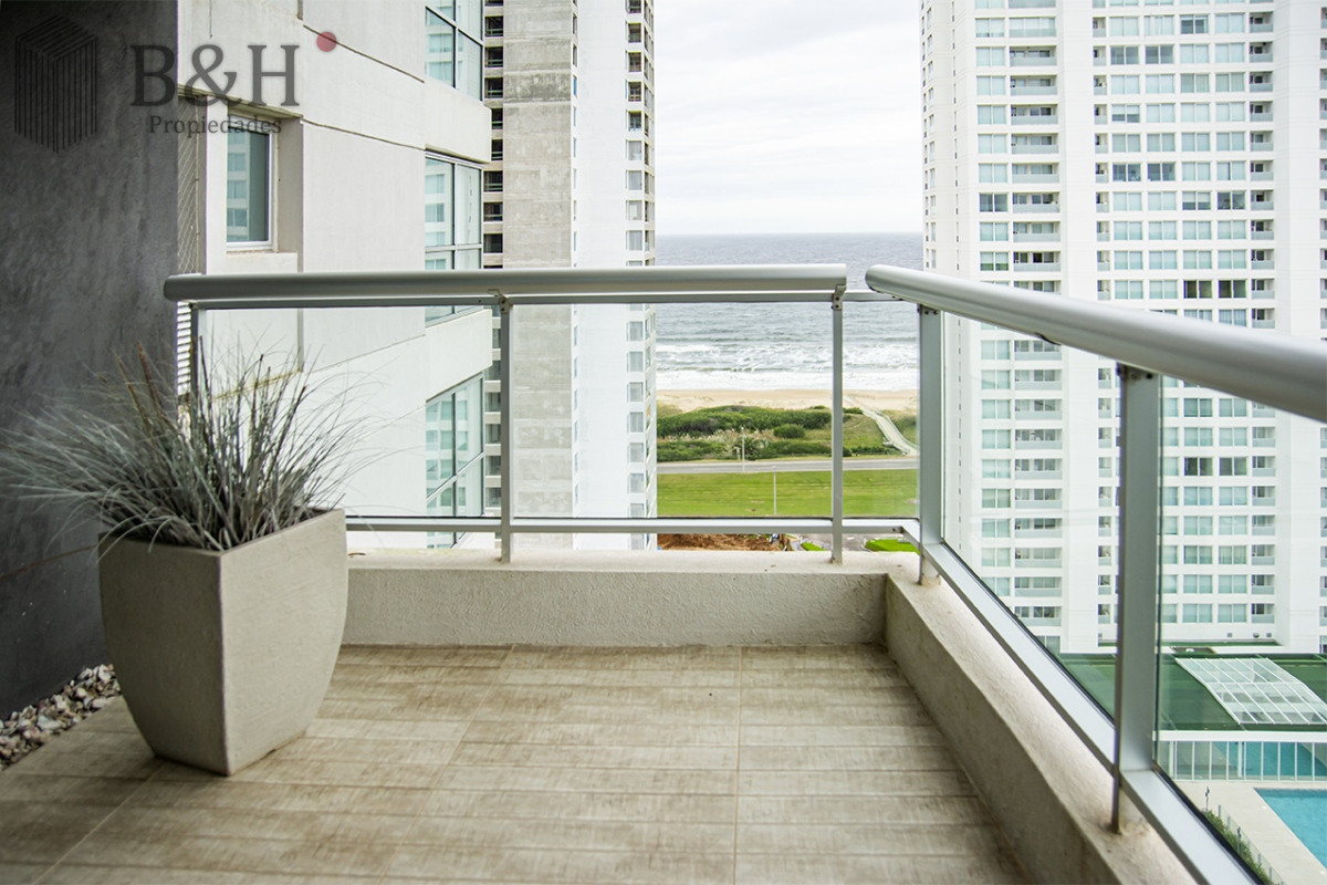 Apartamento ID.6055 - Vende departamento en look brava, punta del este
