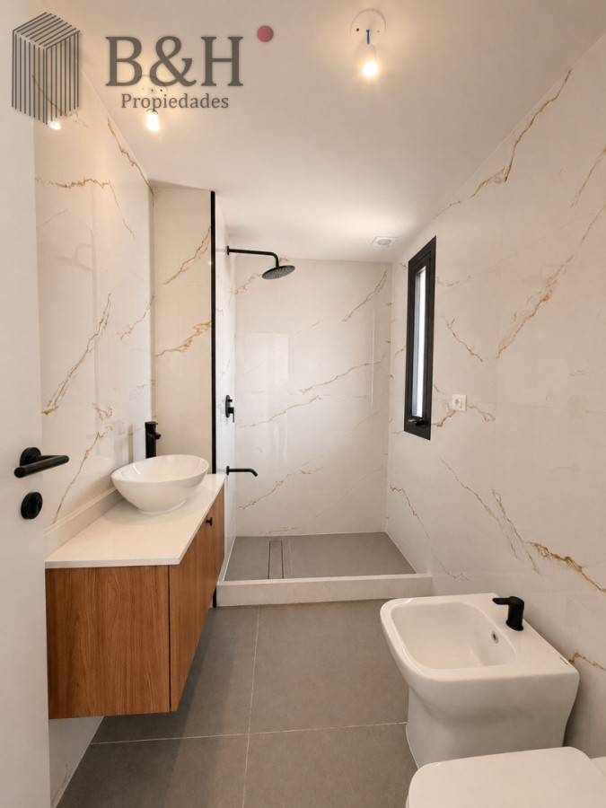 Apartamento ID.7465 - Frente al mar. 3 dormitorios en venta - Aurora - Financiacion