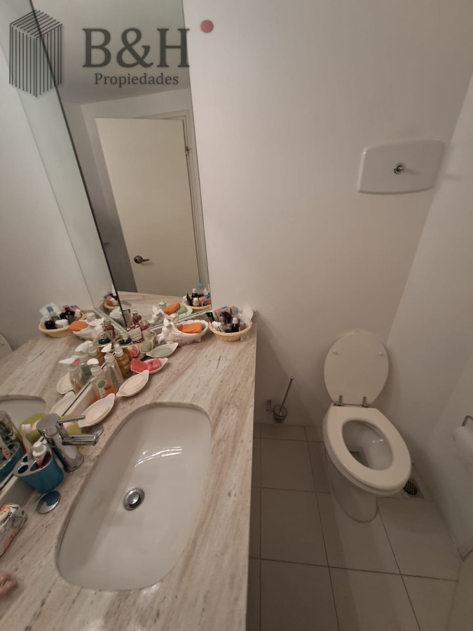 Apartamento ID.7822 - Alquiler Anual en Punta del Este 3 dormitorios y servicio sobre Roosevelt