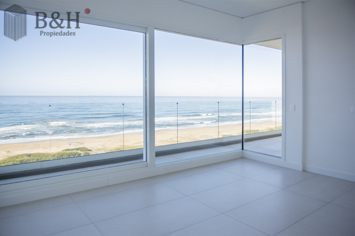 Apartamento ID.6213 - Vende Le Parc IV Esquinero a estrenar ! Punta del Este 