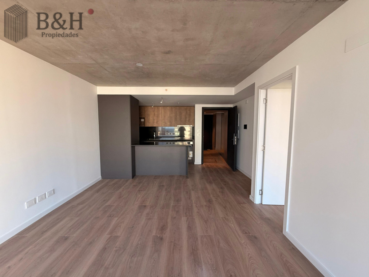 Apartamento ID.7574 - En venta apartamento de 2 dormitorios,  con agradable vista en Mansa, Punta del Este