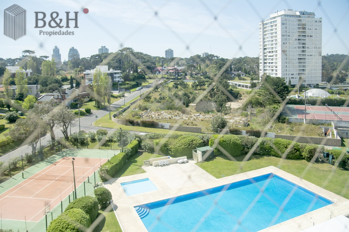Apartamento ID.3148 - Apartamento en venta, Torre Fragata con hermosa vista al mar.