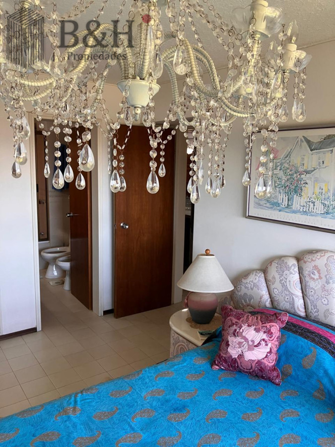 Apartamento ID.6348 - Vende hermoso depto de 3 dormitorios con vista, Punta del Este
