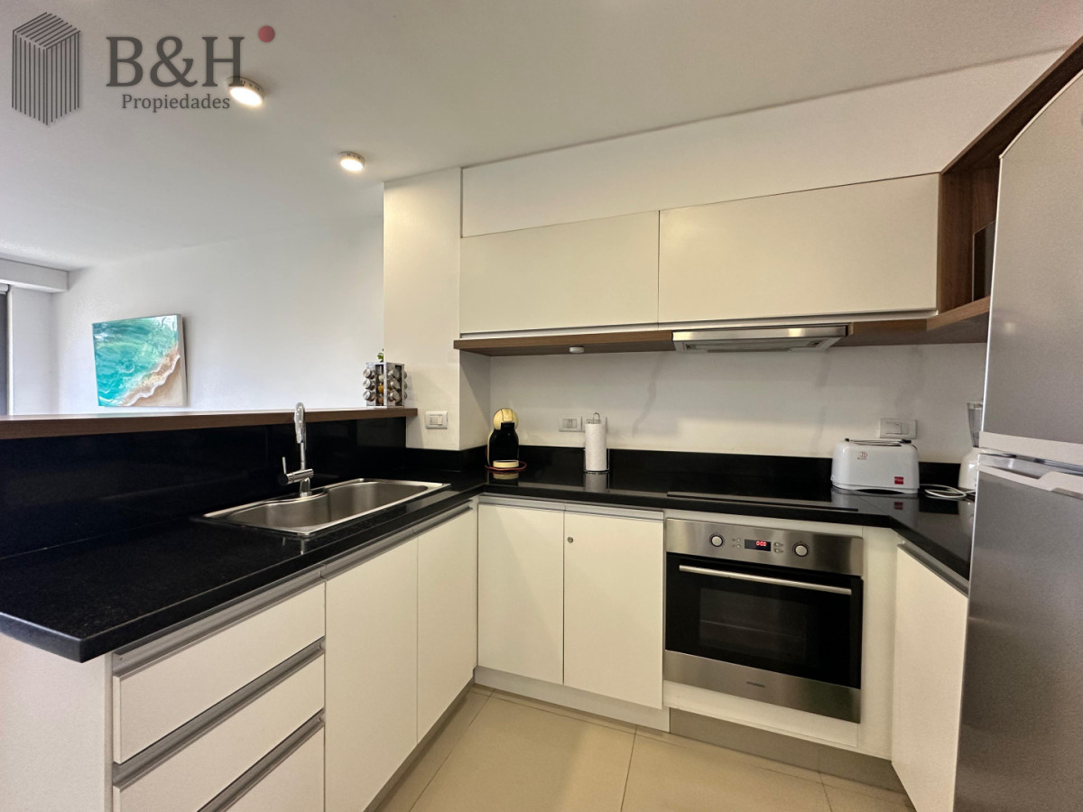 Apartamento ID.6082 - Vende apartamento de 1 dormitorio y medio en Peninsula, Punta del Este