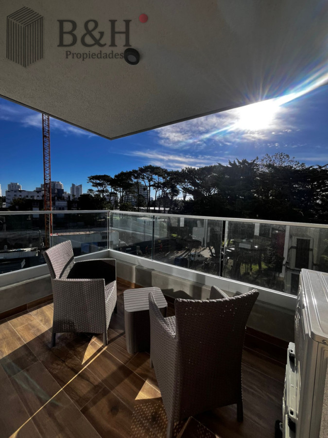 Apartamento de 1 dormitorio en venta, con vista a agradable entorno - BYH6721A