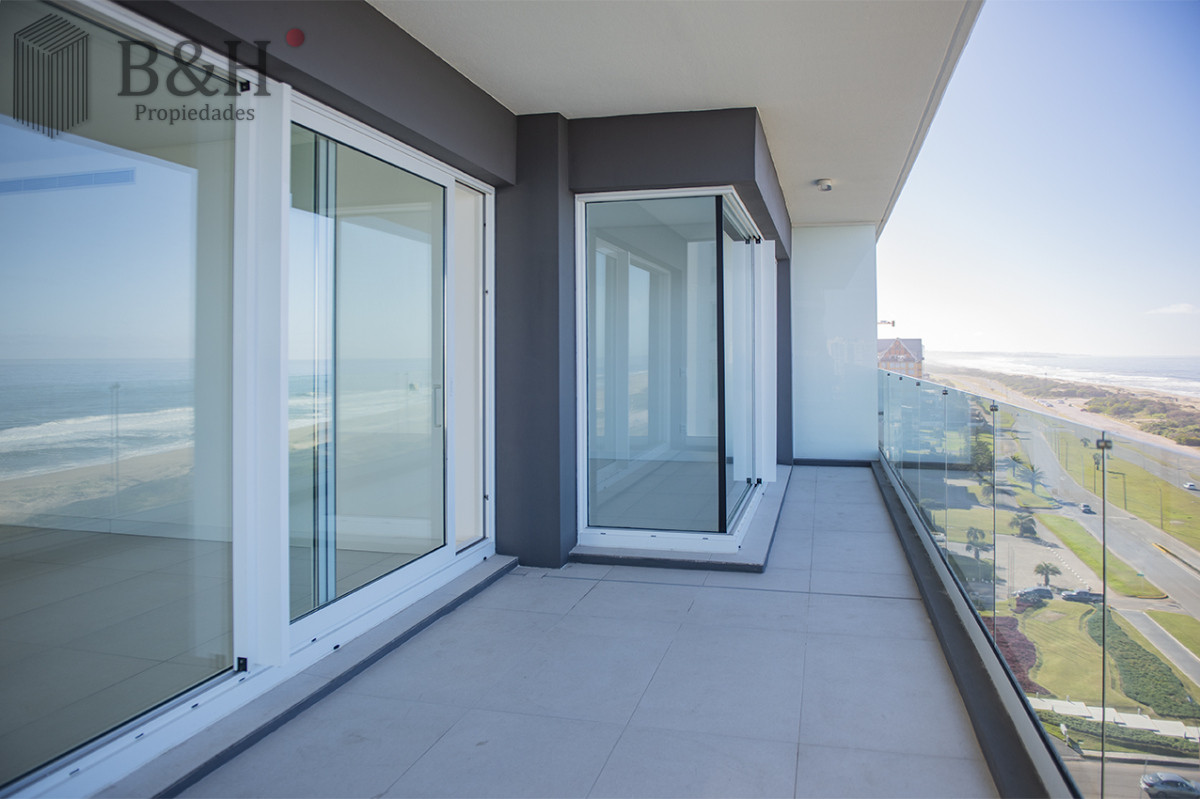 Apartamento ID.6213 - Vende Le Parc IV Esquinero a estrenar ! Punta del Este 