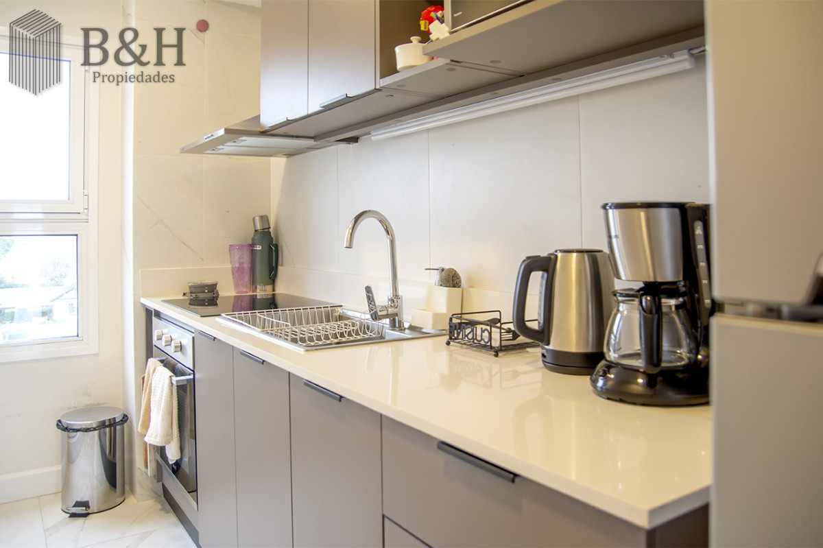 Apartamento ID.3512 - Apartamento de 2 dormitorios en Playa Mansa , Punta del este 