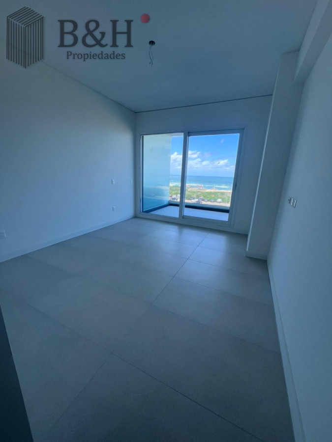 Apartamento ID.6350 - Vistas panoramicas de Playa Brava, Departamento de 3 dormitorios en venta. Torre Le Parc