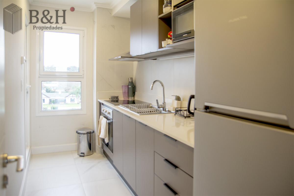 Apartamento ID.3512 - Apartamento de 2 dormitorios en Playa Mansa , Punta del este 