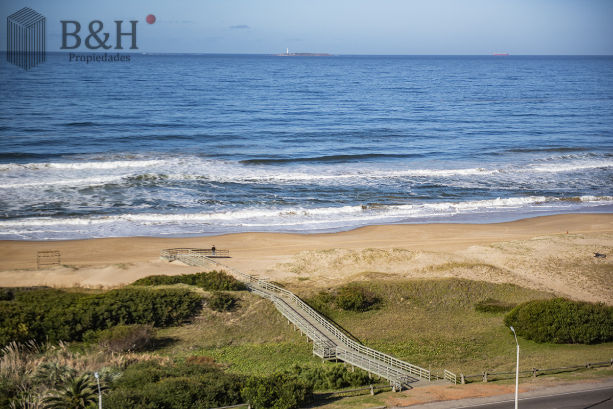Apartamento ID.6213 - Vende Le Parc IV Esquinero a estrenar ! Punta del Este 