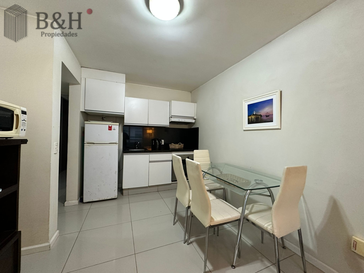 Apartamento ID.6041 - Apartamento en venta, 1 dormitorio en Península, Punta del Este