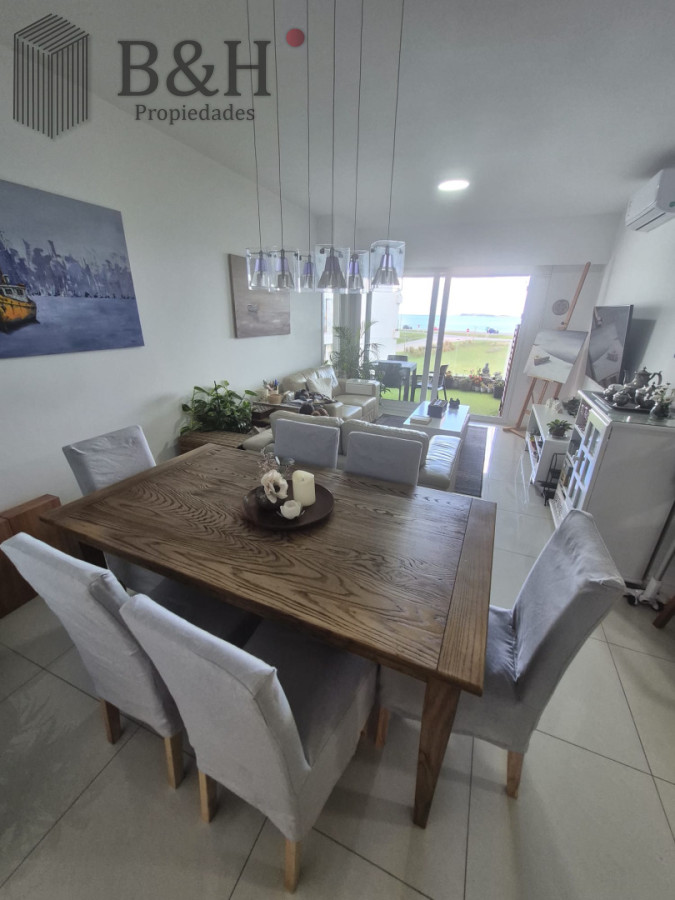 Apartamento ID.6910 - Apartamento en venta primera linea Playa Mansa Punta del Este 2 dormitorios