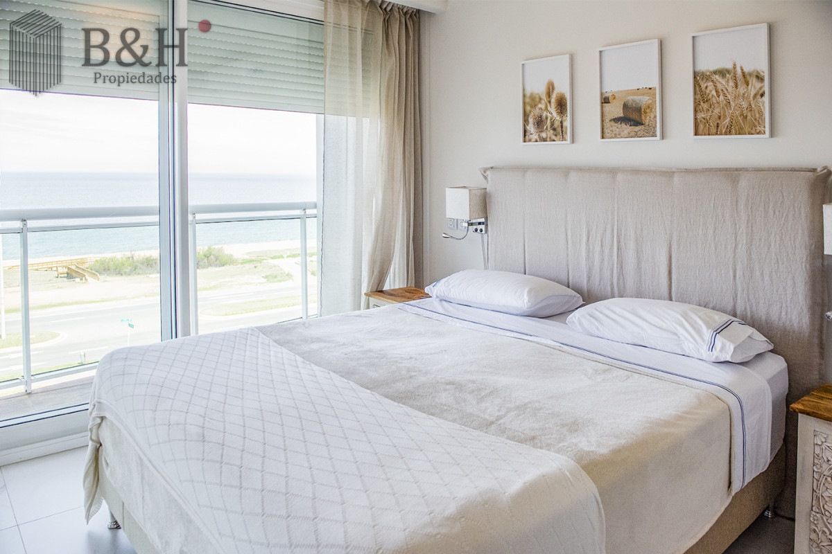 Apartamento ID.6057 - Vende departamento de 2 dormitorios en Playa Mansa, Punta del Este 