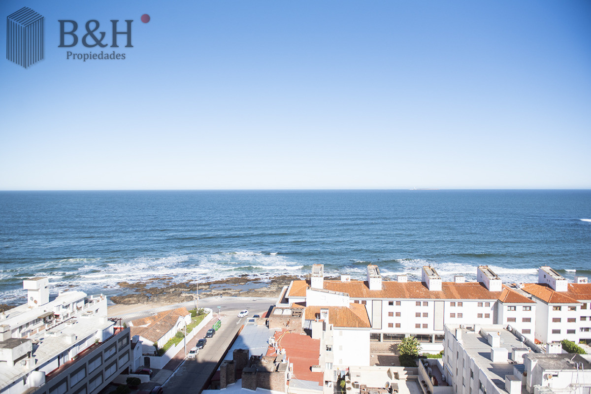 Apartamento ID.6955 - Departamento de 1 dormitorio en venta en Peninsula, vista al mar. 