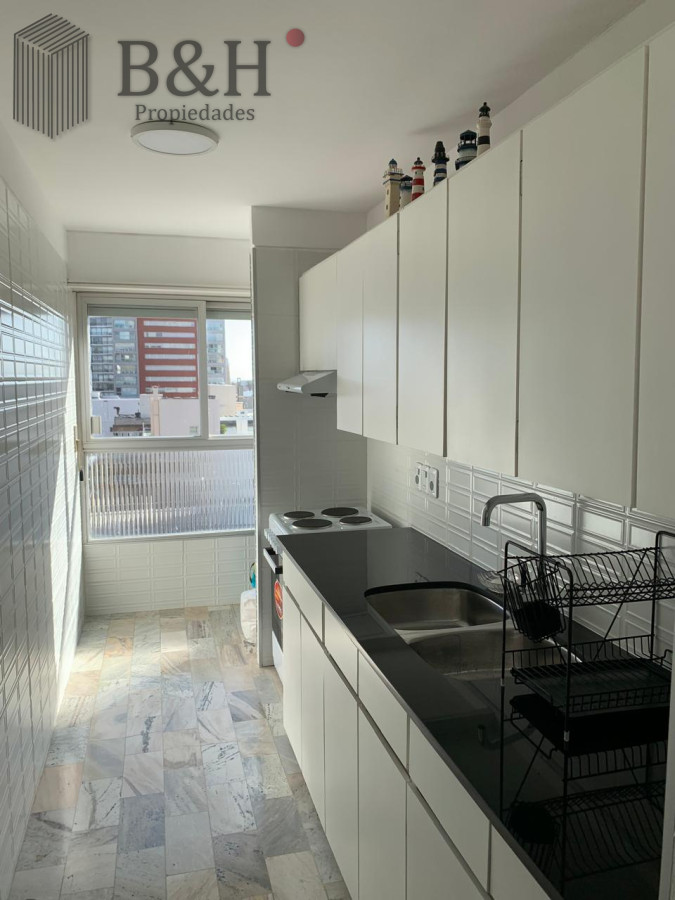 Apartamento ID.5540 - Apartamento de 3 dormitorios en Peninsula, Punta del Este con vista al mar