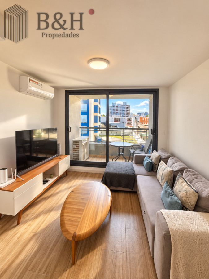 Apartamento ID.8176 - Apartamento en venta de 2 dormitorios a pasos del mar en Brava - Punta del Este