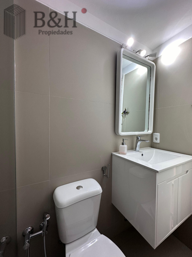 Apartamento ID.5540 - Apartamento de 3 dormitorios en Peninsula, Punta del Este con vista al mar