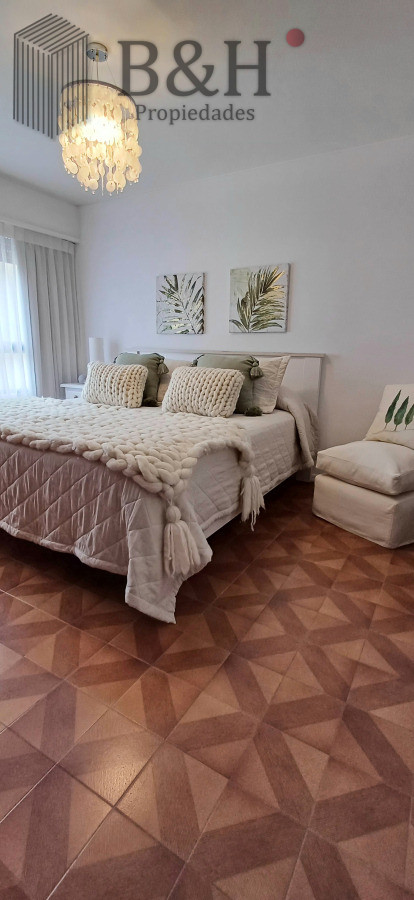 Apartamento ID.6862 - En venta apartamento de 2 mas dep. en Península, Punta del Este