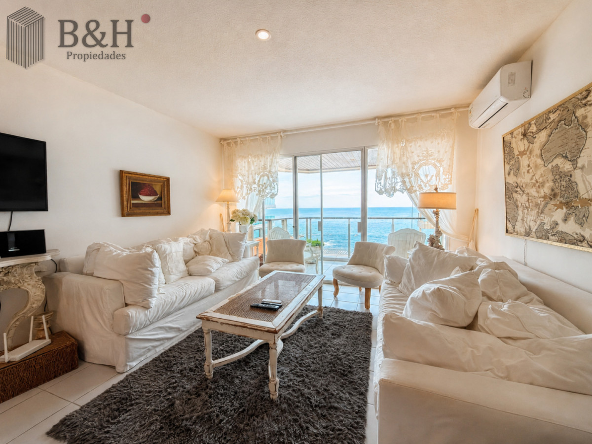 Apartamento ID.3820 - Apartamento de 3 dormitorios en Peninsula, Punta del Este
